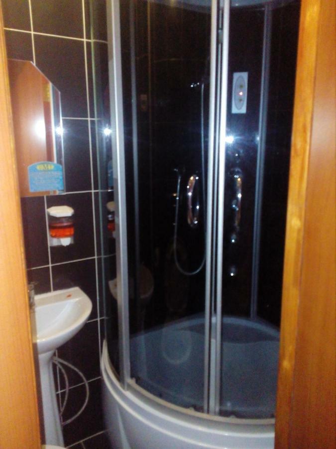 Imperial Hotel Krivoy Rog Kryvyi Rih Exterior photo